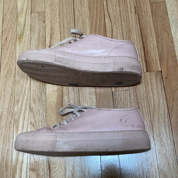 COMMON PROJECTS BLUSH SNEAKERS - Picture 3 of 9